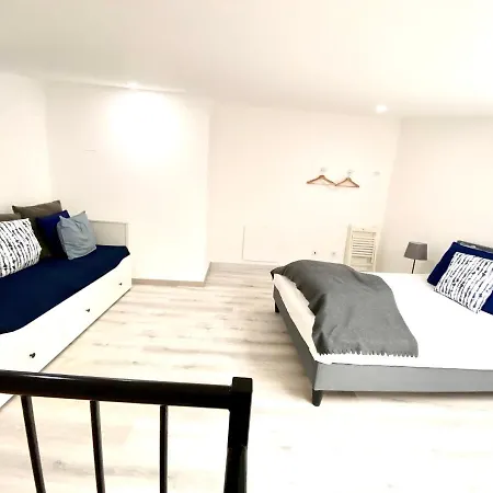 House Of Comfort Duplex A In The Center Of Apartment