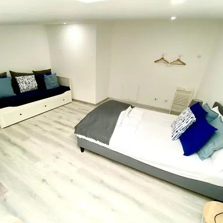 Apartment House Of Comfort Duplex A In The Center Of *